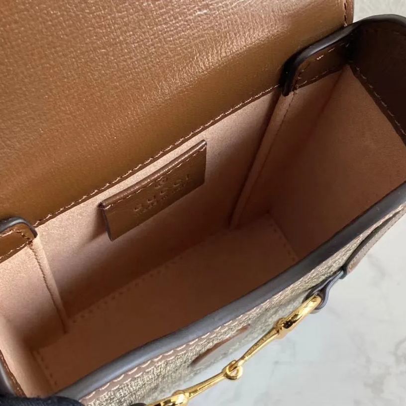 GUCCI 古馳 625615 Gucci 1955 Horsebit PVC 防水布 復古手機包 斜挎包