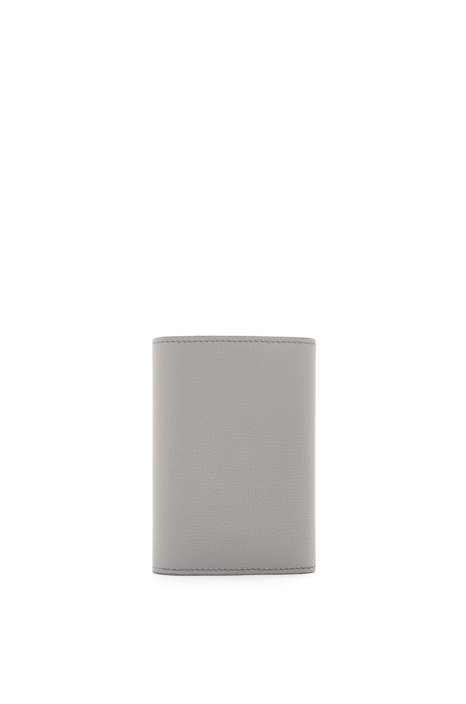 アナグラム バーティカル ウォレット スモール（ペブルグレインカーフ）