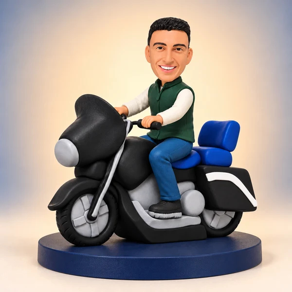 Vehicle: custom bobblehead rider on a black touring motorcycle