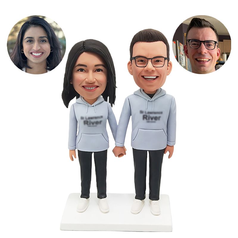 custom made bobblehead casual couple holding hands