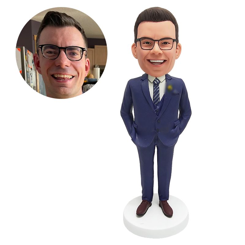 personalised bobble head wedding groomsman with hands in pockets
