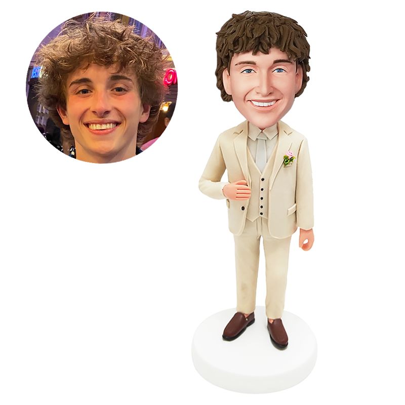 custom bobble head wedding groomsman in white suit