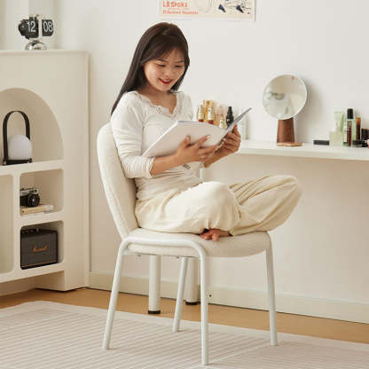 ブークレー素材もこもこチェア【新品】ドレッサー ブークレドレッサーチェア | ふんわり質感で長時間メイクも快適 – CAGUUU