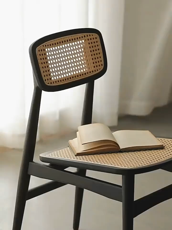 Woody Auraホワイトオーク材 ラタン調リラックスチェア