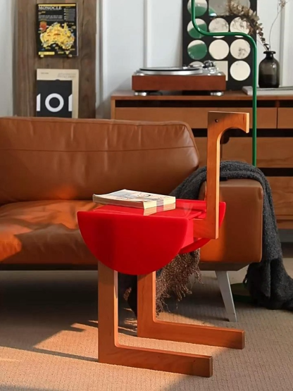 ダチョウモチーフサイドテーブル