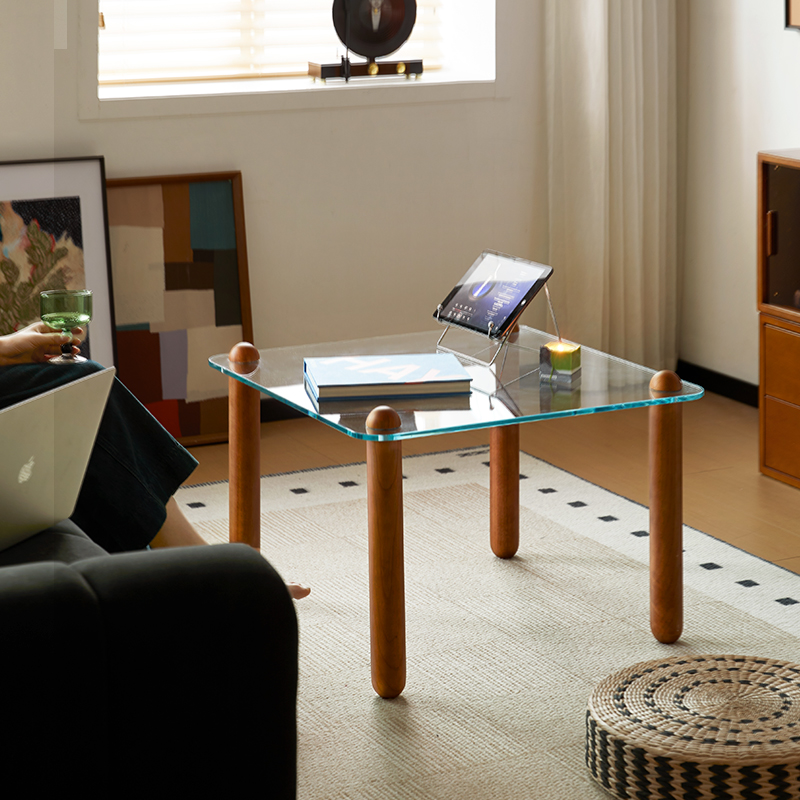 ガラステーブル｜透明感がおしゃれ・スタイリッシュ【CAGUUU公式】