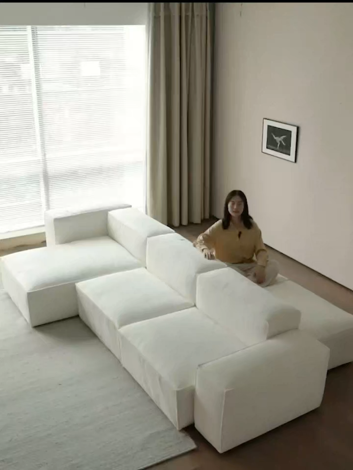 専用:ローラアシュレイ フェザークッション2枚　ジョゼッテ 新品 ジョゼッテ柄 キルトマルチカバー 250×200cm（その他） | LAURA