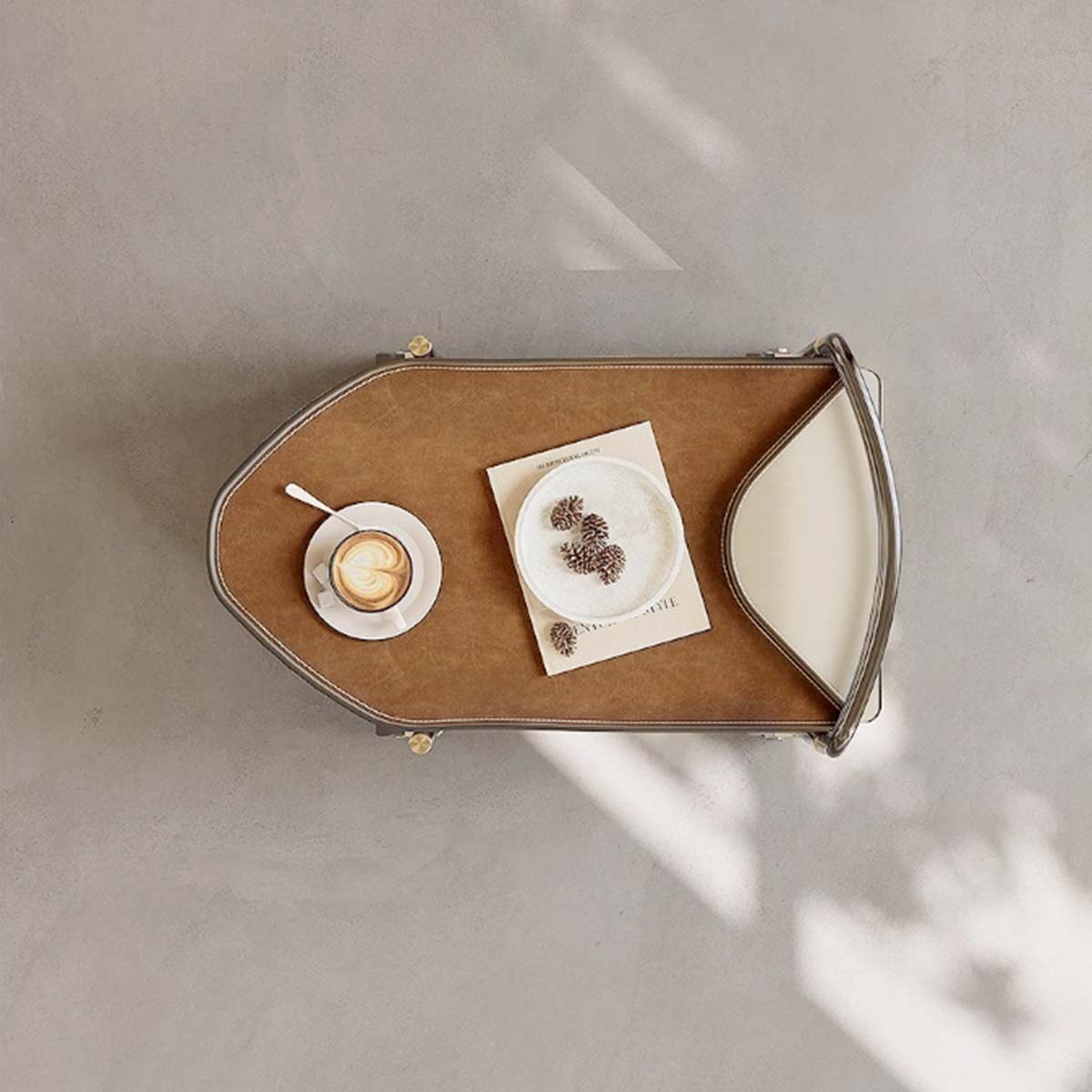 可動式レザー調サイドワゴン