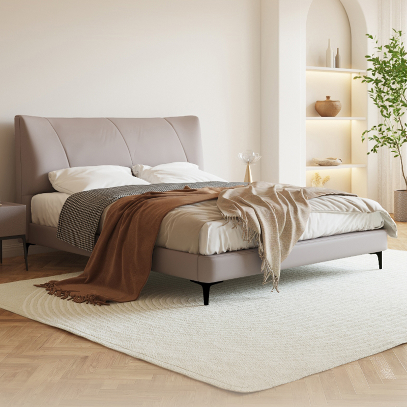 ヘッドボードクッション付き本革ベッド