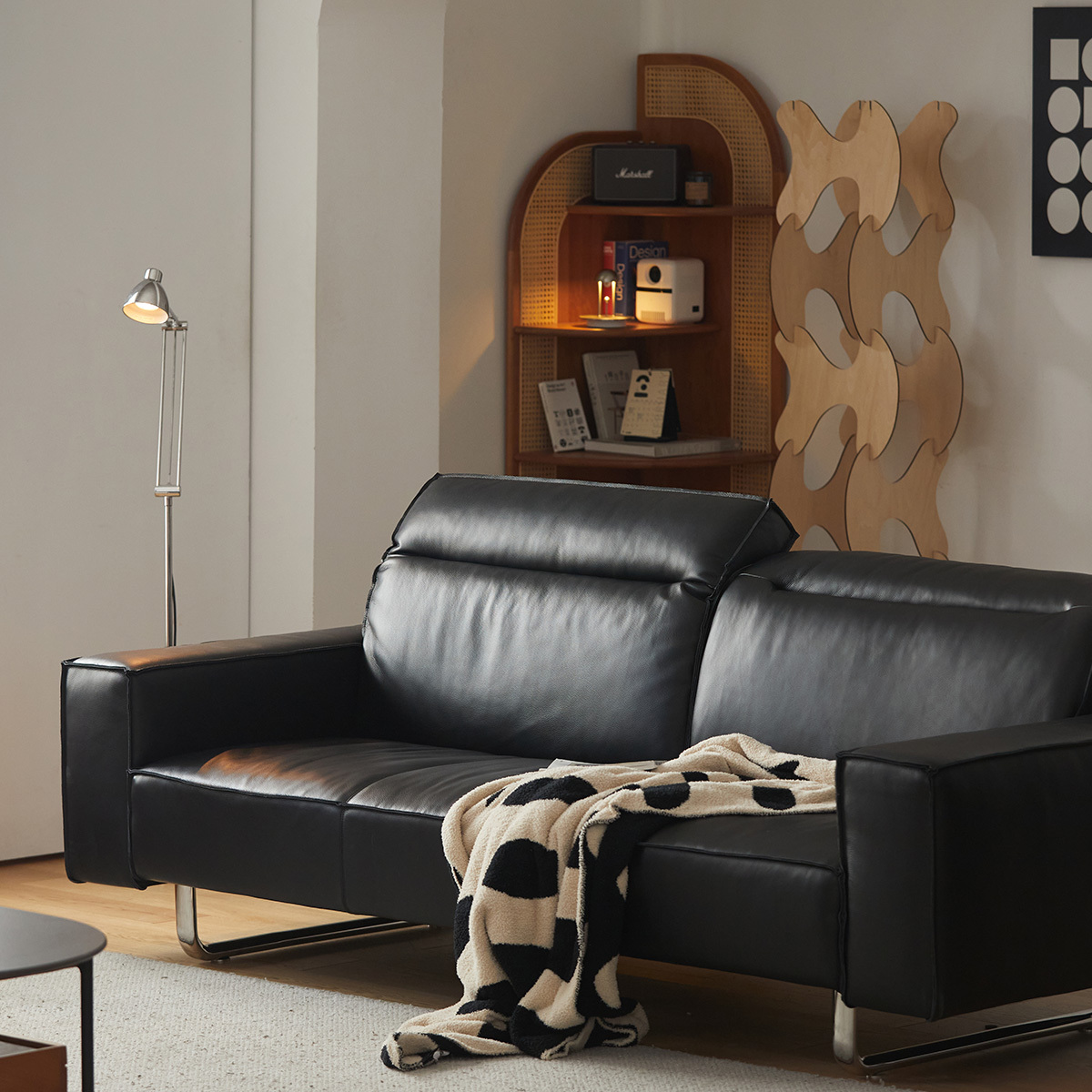 ステンレス脚本革ブラッククッションソファ【カスタマイズ可】