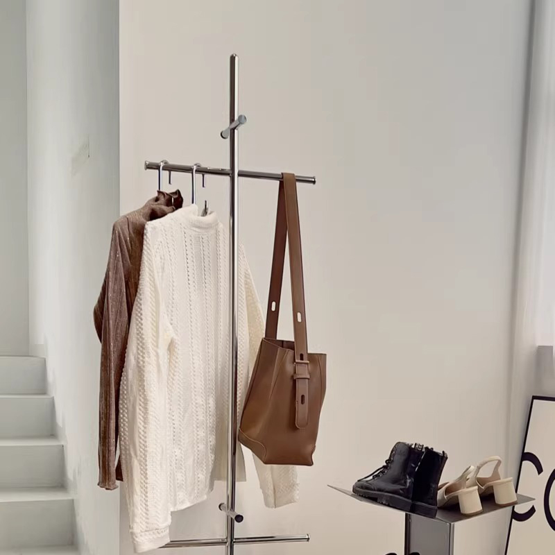 GUCCI 2020AWミケーレ期 ハンガーラック GUCCI 2020AWミケーレ期 ハンガーラック - メルカリ