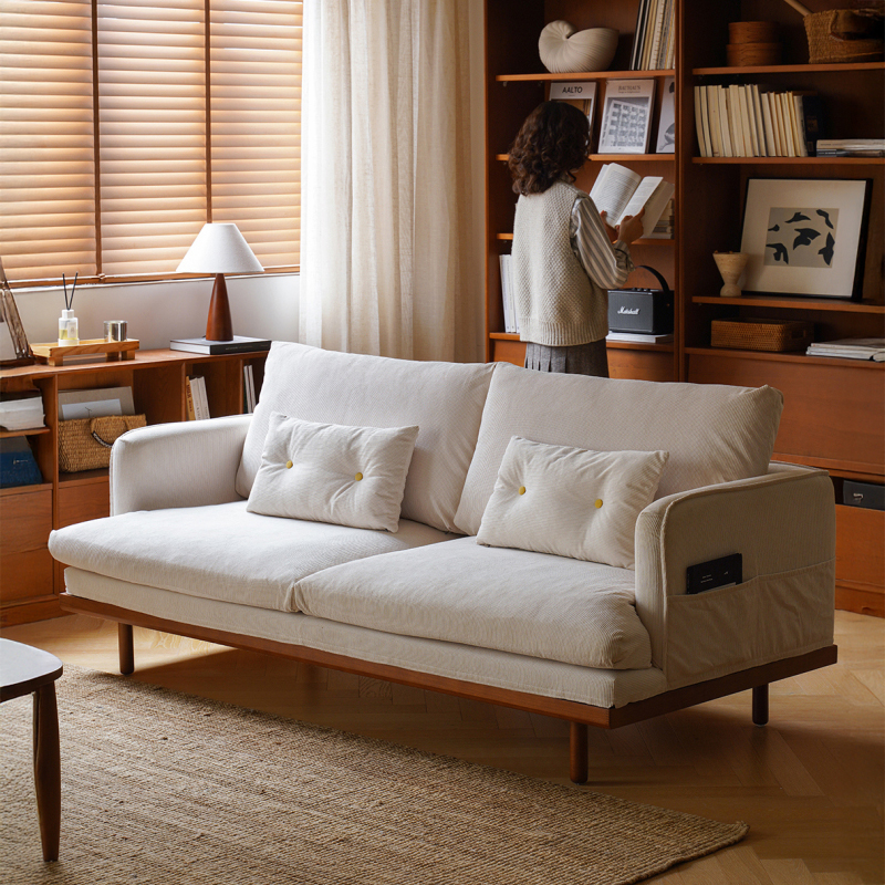 ヴィンテージ風リビングソファ | リビングに心地よいアクセントを