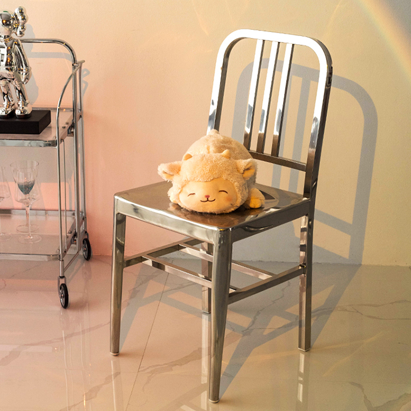 ステンレスチェア　モダン モダンスタイルステンレスチェア | 耐久性と防錆性を兼ね備えた洗練