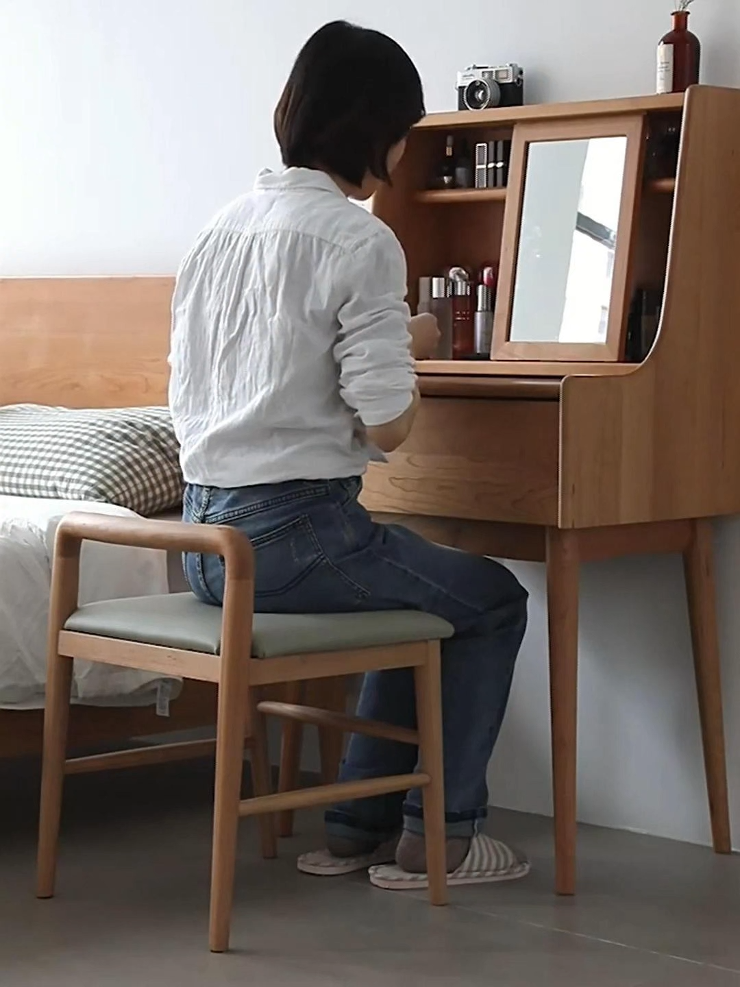 Woody Prime Cherry ナチュラルドレッサースツール