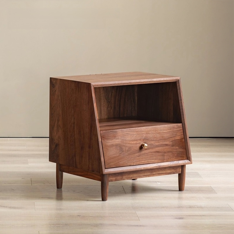 天然木台形ナイトテーブル | 高機能性と洗練されたデザインを兼ね備え