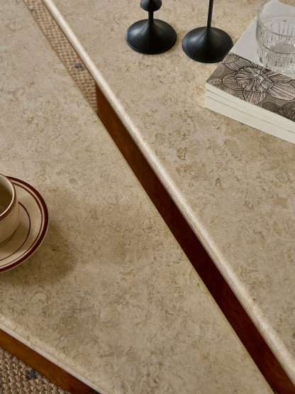 フォールドラインテーブル