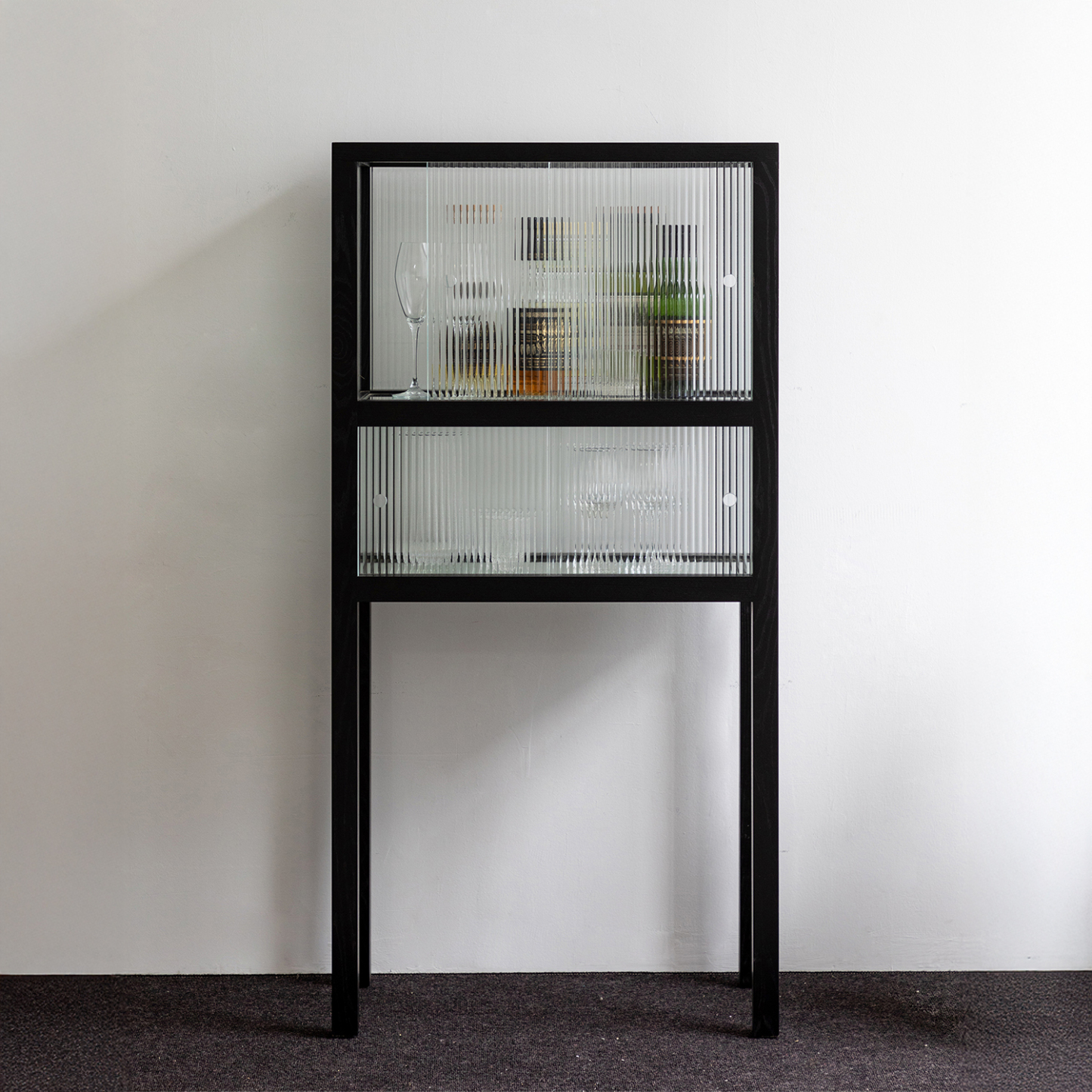 ライトシルエットキャビネット