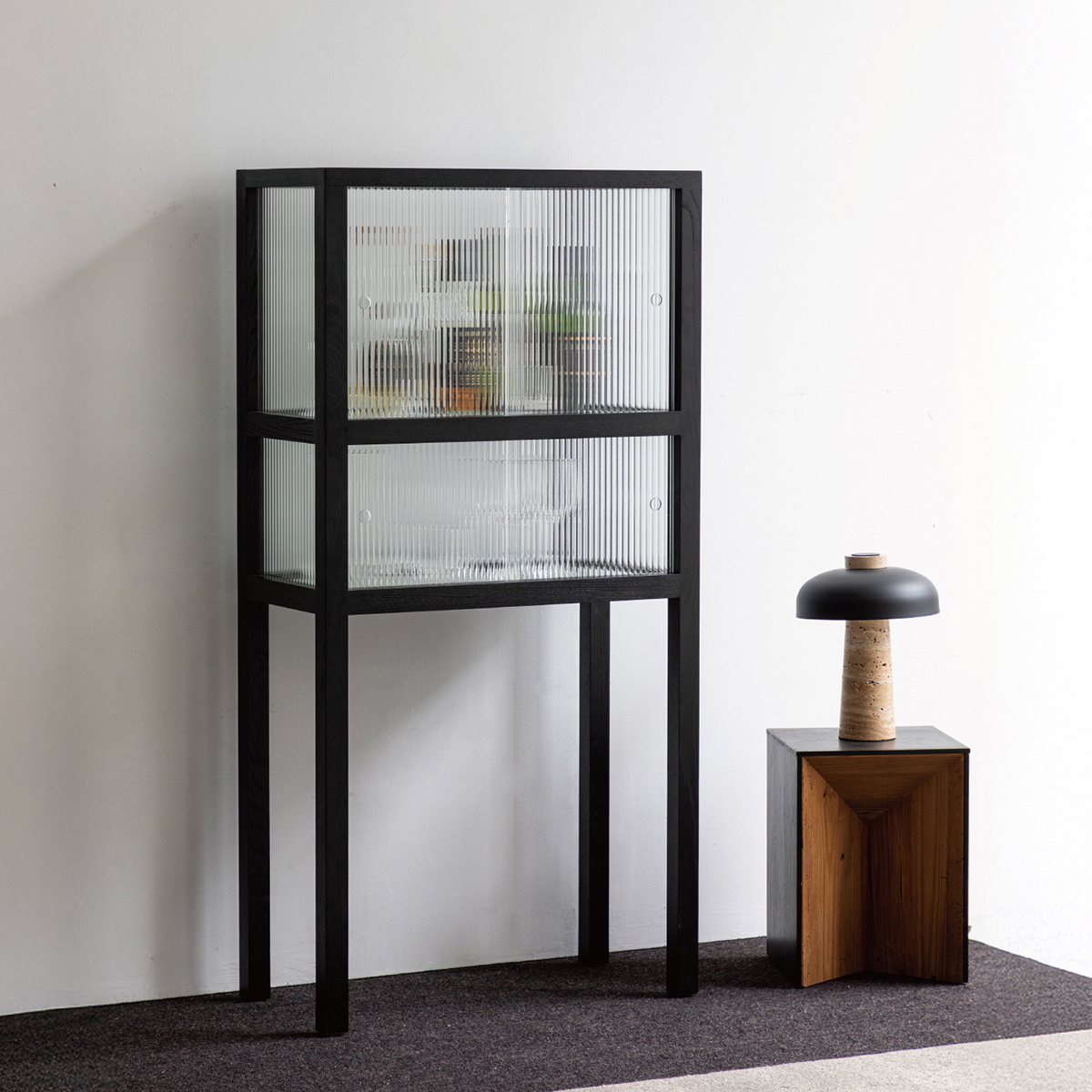 ライトシルエットキャビネット