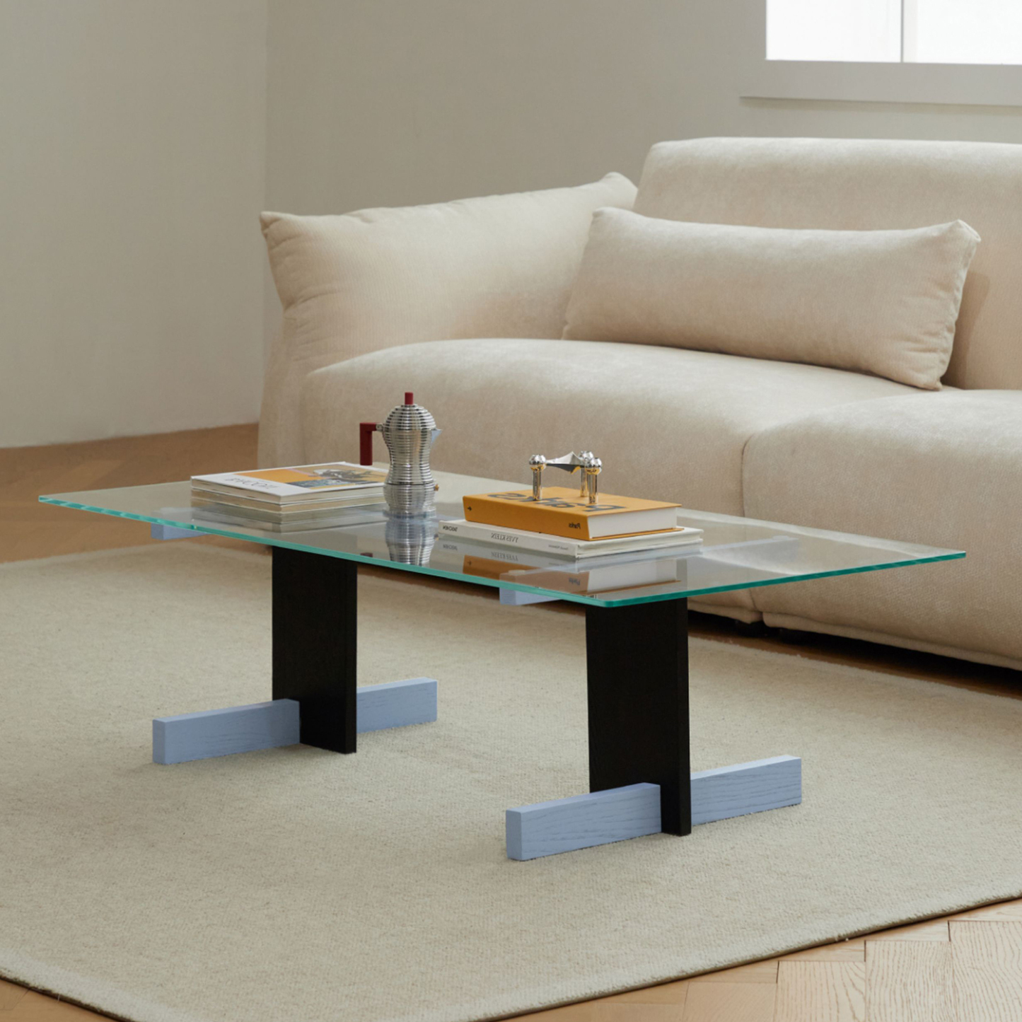 クリアリビングローテーブル