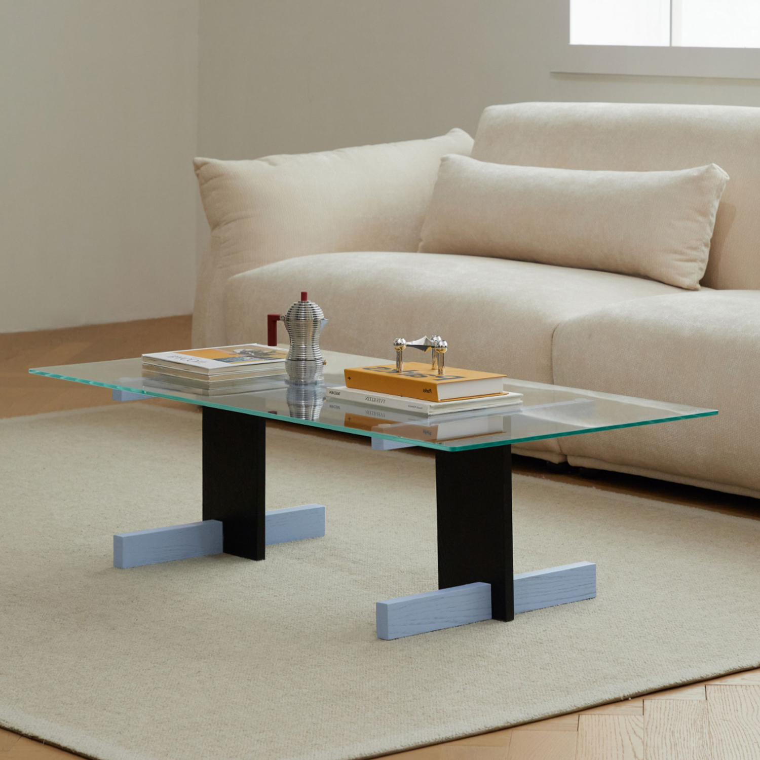 クリアリビングローテーブル