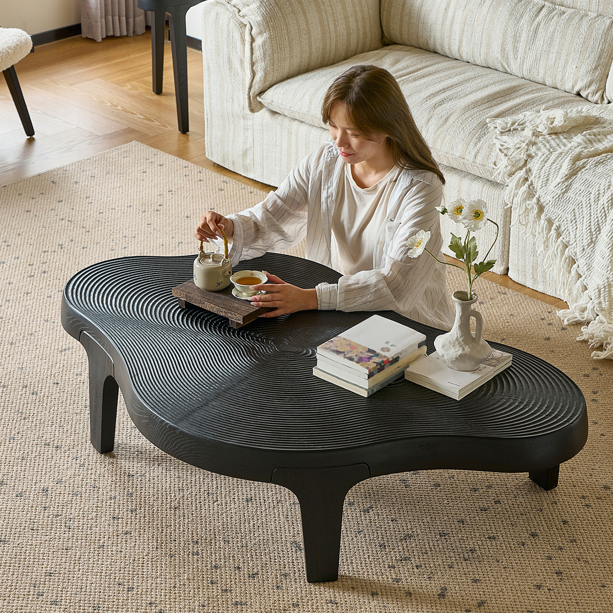 ウェーブラインローテーブル