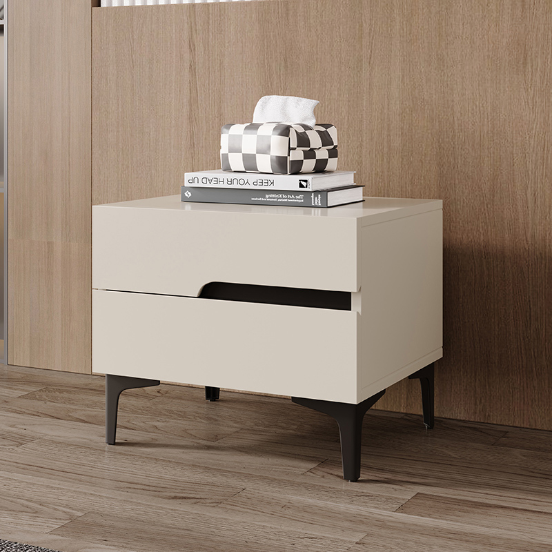 ミニマルサイドテーブル