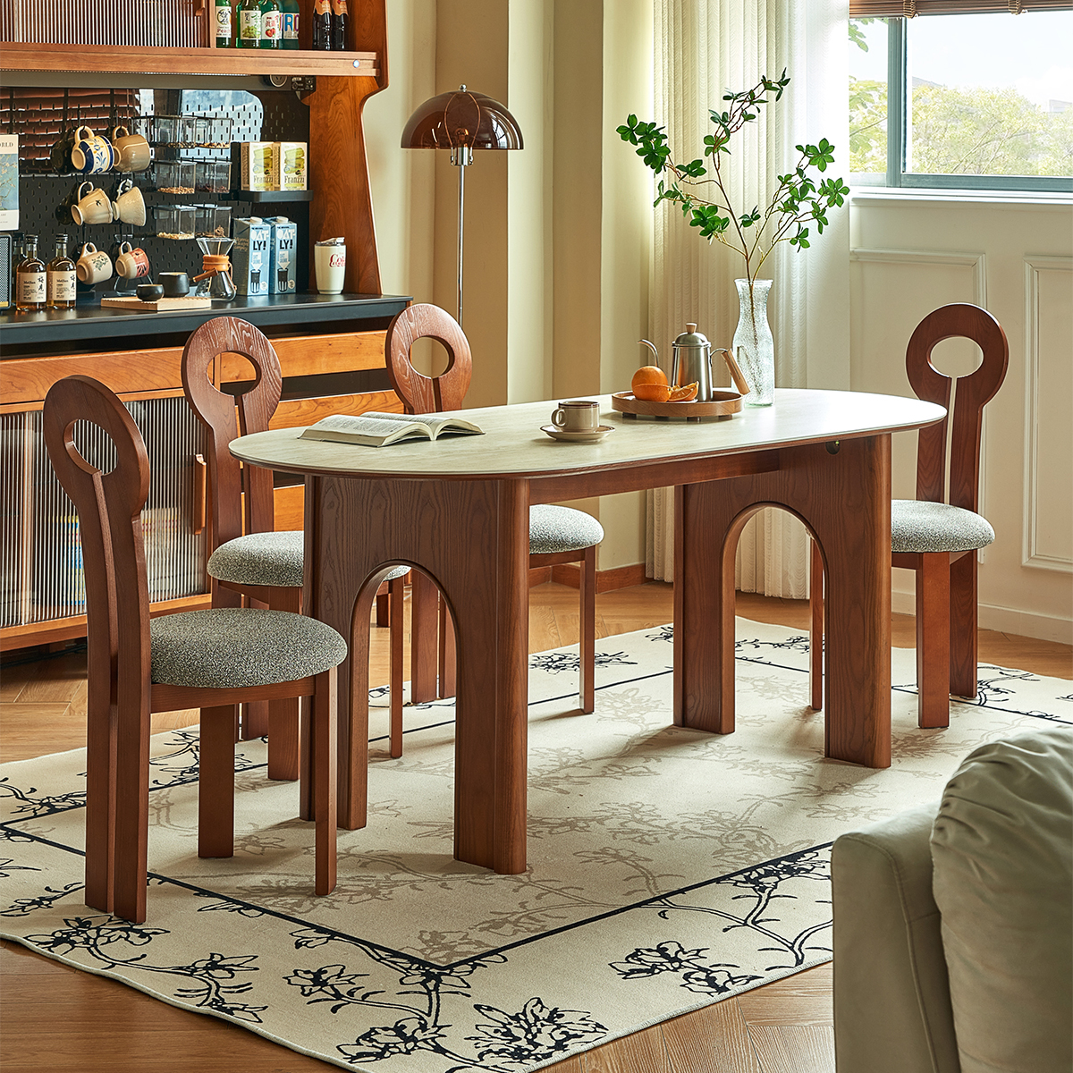 アーチレッグダイニングテーブル