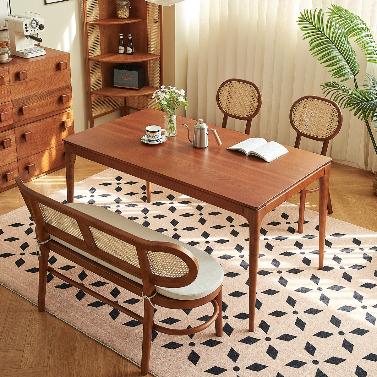 ホワイトアッシュ材 ミッドセンチュリーテーブル