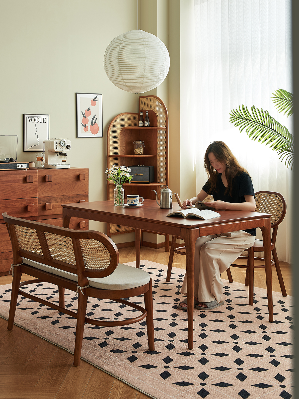 ホワイトアッシュ材 ミッドセンチュリーテーブル