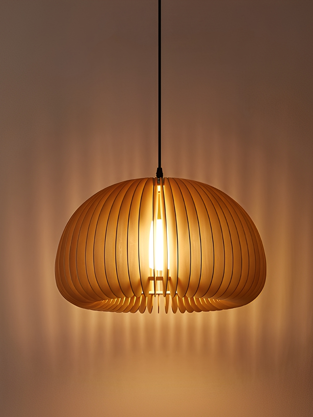 ペンダントライト｜吊るすだけでおしゃれ・空間のアクセントに【CAGUUU