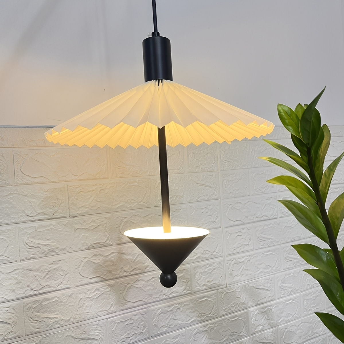 折傘ペンダントライト