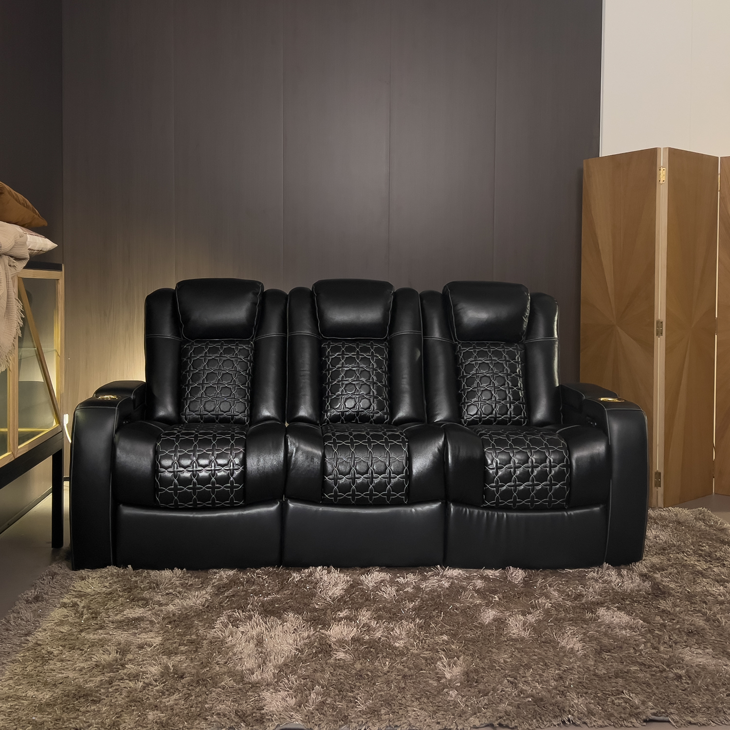 電動リクライニングソファ｜角度調整が自由自在・贅沢なリラックス