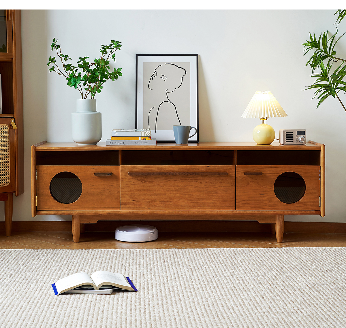 チェリー材 レトロテレビボード | ヴィンテージ感と機能性を兼ね備えた
