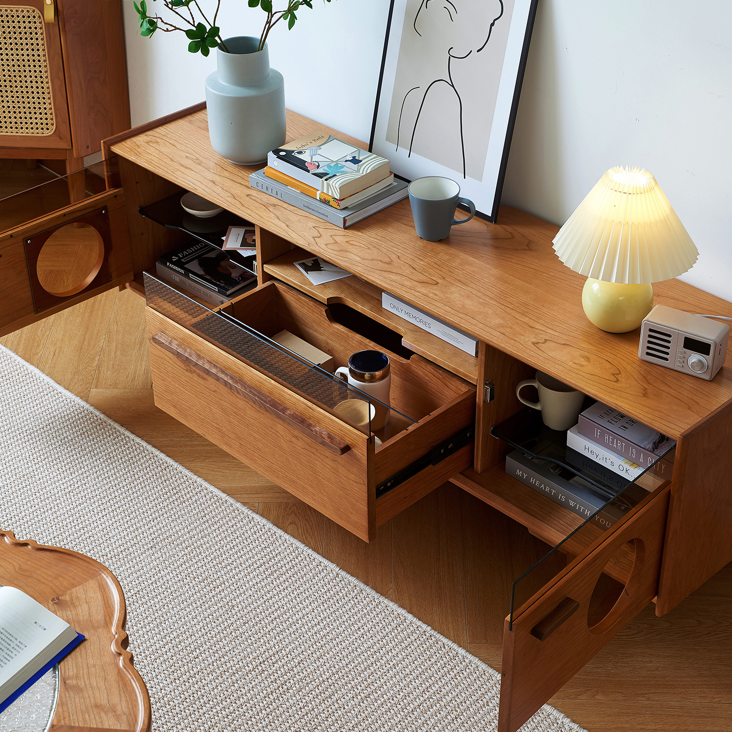 テレビ台・ローボード｜おしゃれなリビングの主役・収納力も抜群