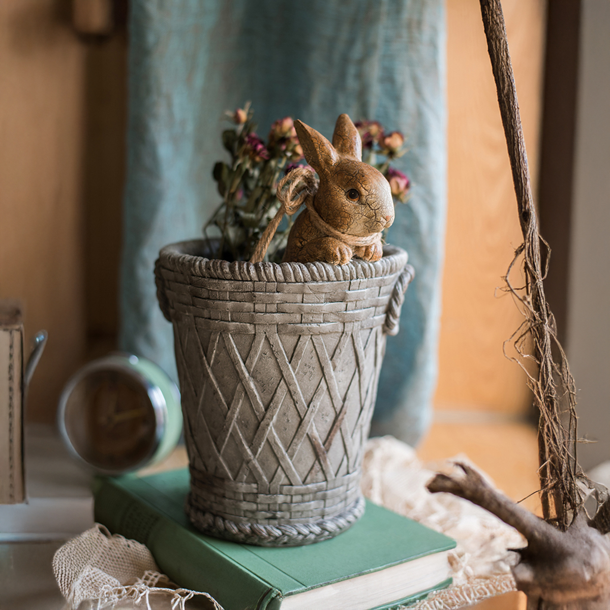 アンティーク風家具｜CAGUUU