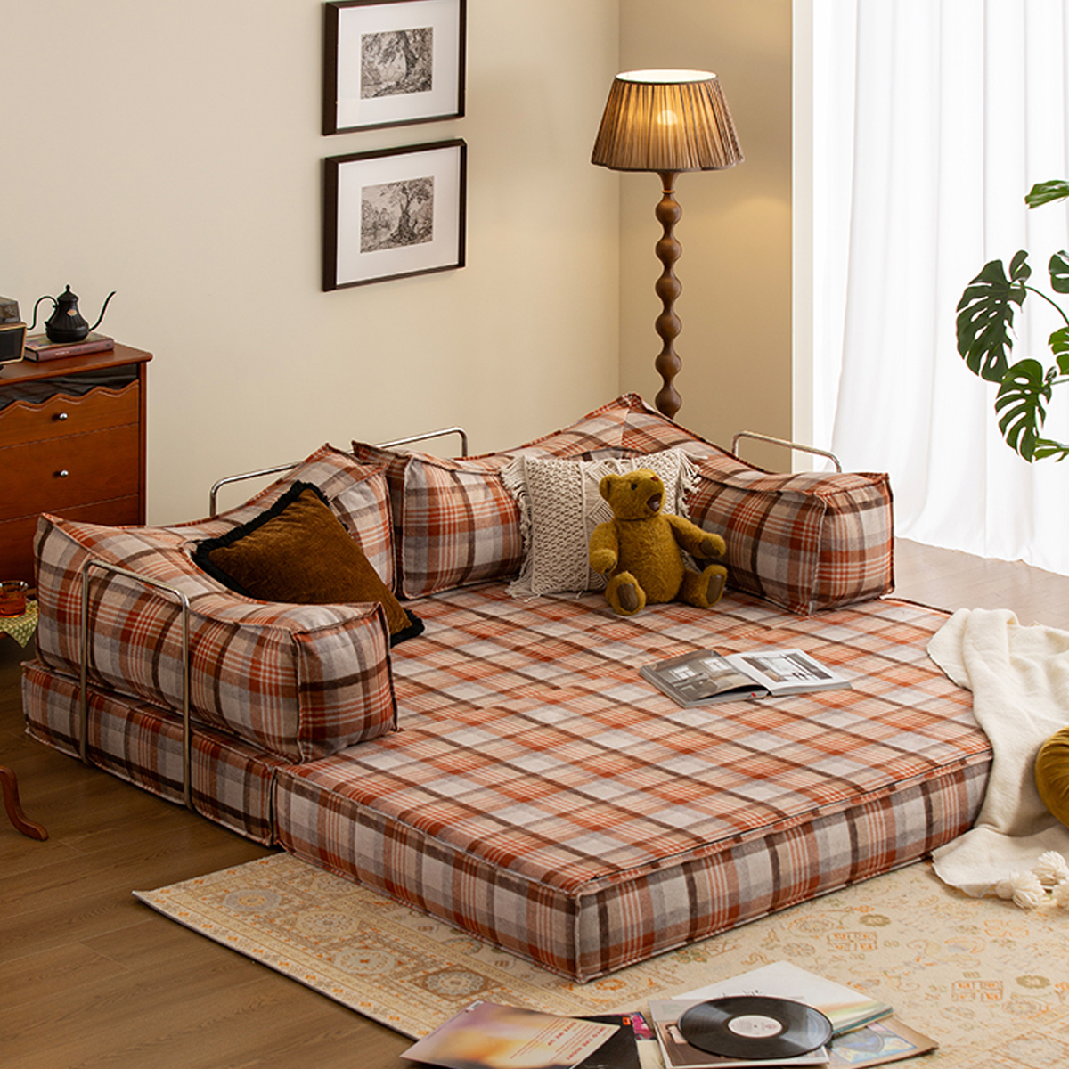 タータンチェック柄ソファ | レトロデザインと多彩なカラー