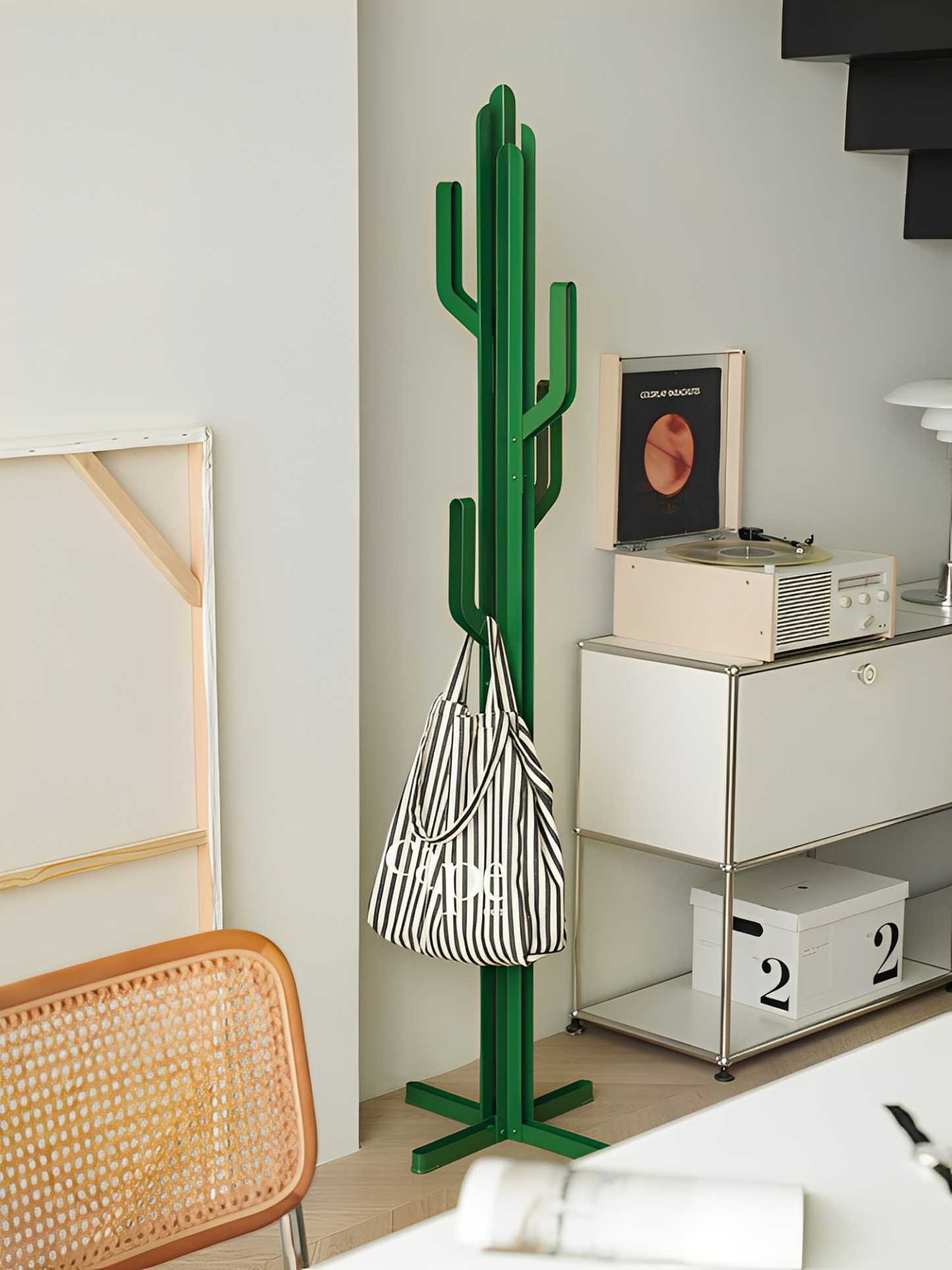 サボテンスタンドラック