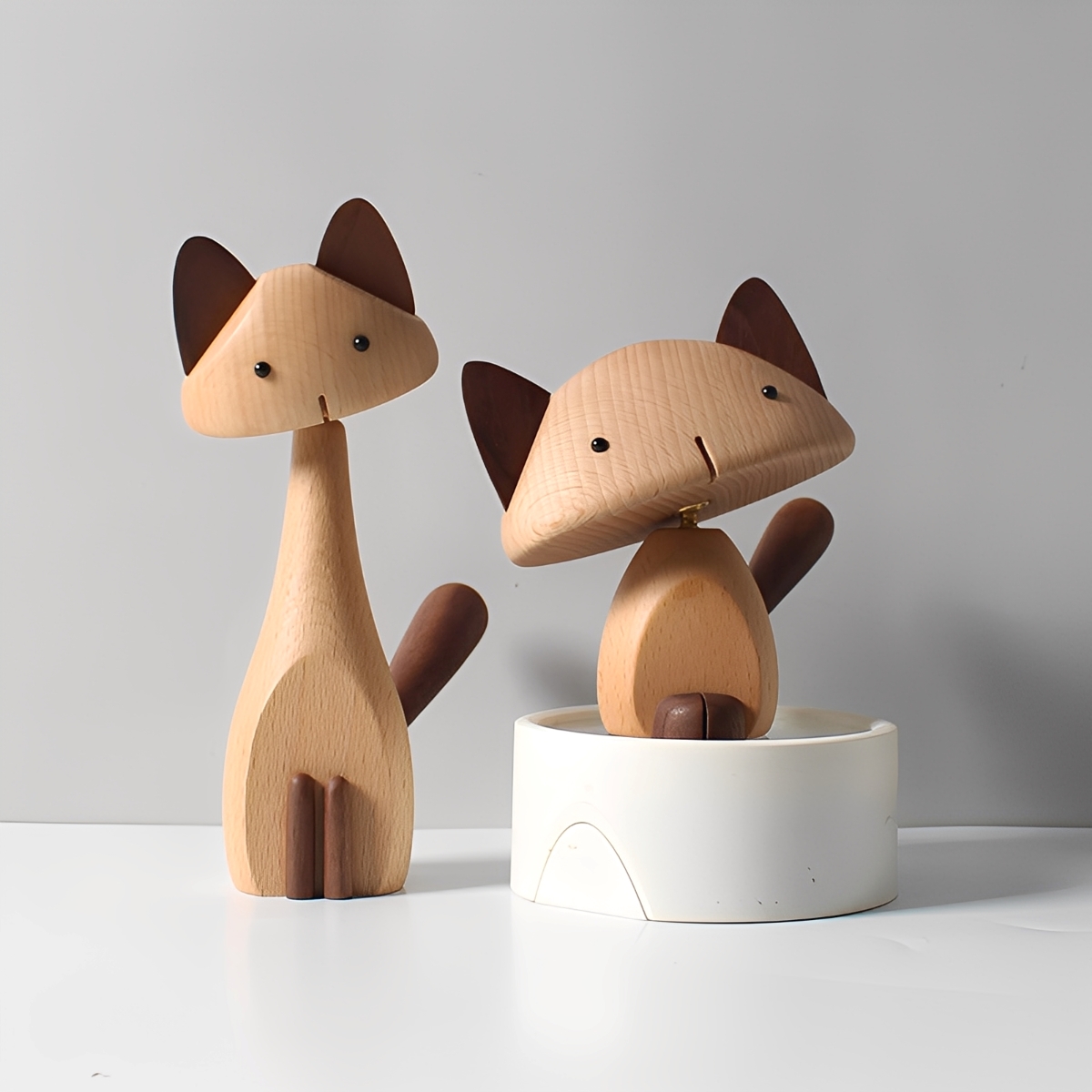 ウッドキャットオブジェ | 北欧風デザインの愛らしいインテリア
