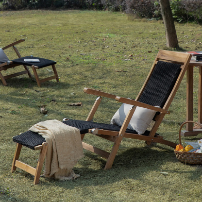 リクライニングウッドデッキチェア | 贅沢なくつろぎ時間を楽しめる