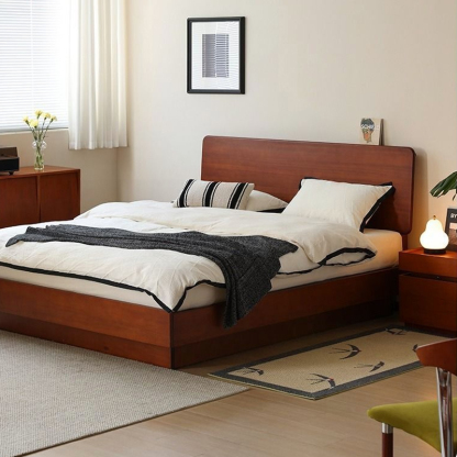 ツゲ材 クラシックウッドベッドフレーム | 木目の深みが際立つ