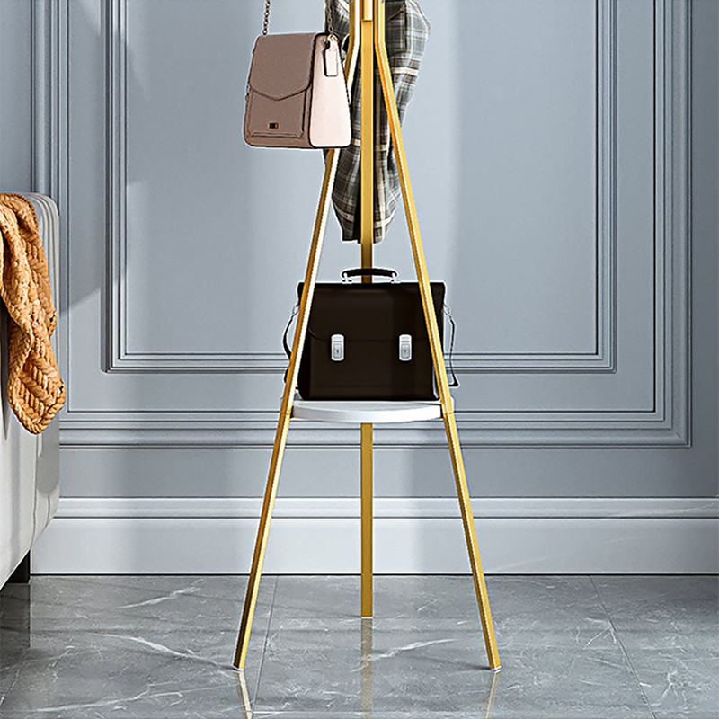 モダンゴールドコートラック