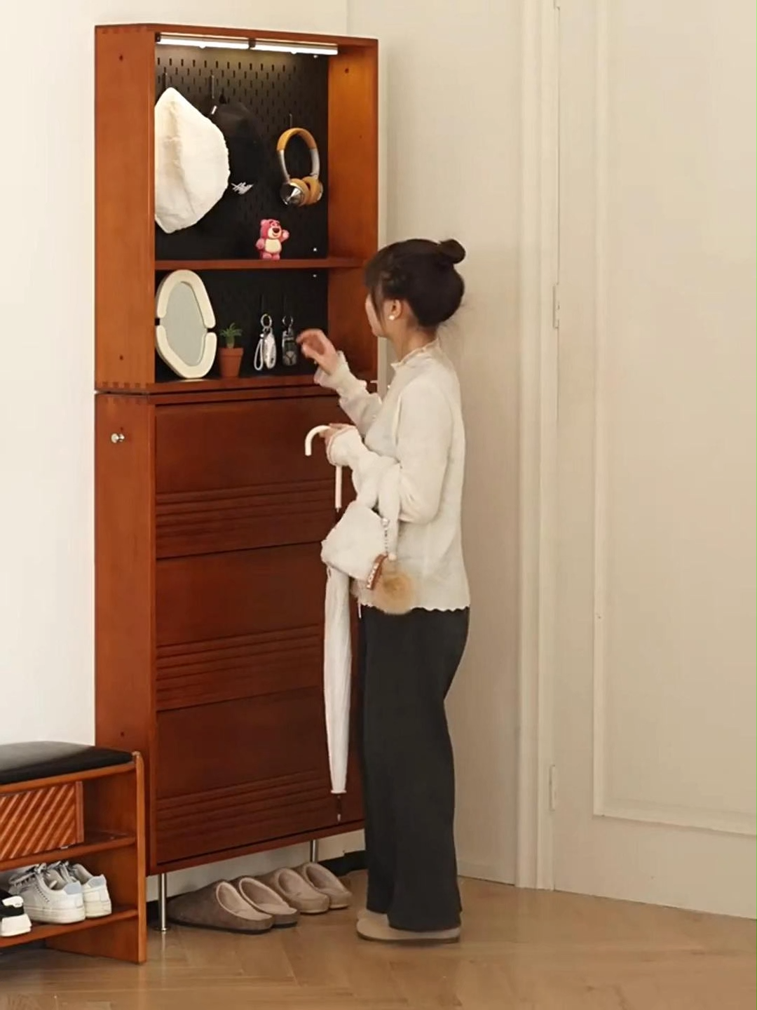 ツゲ材 超スリム玄関キャビネット