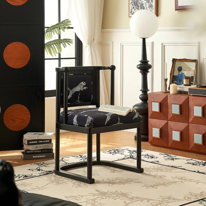 ルネッサンスブラックチェア