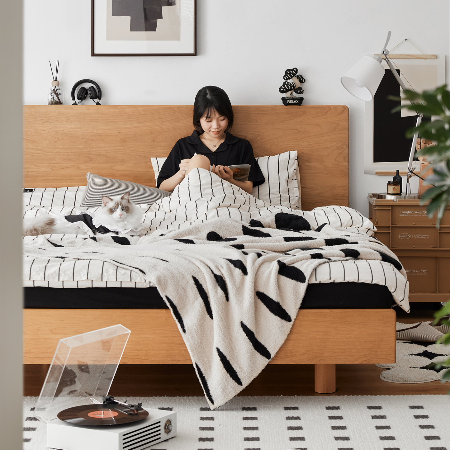 チェリー材 フローティングウッドベッド