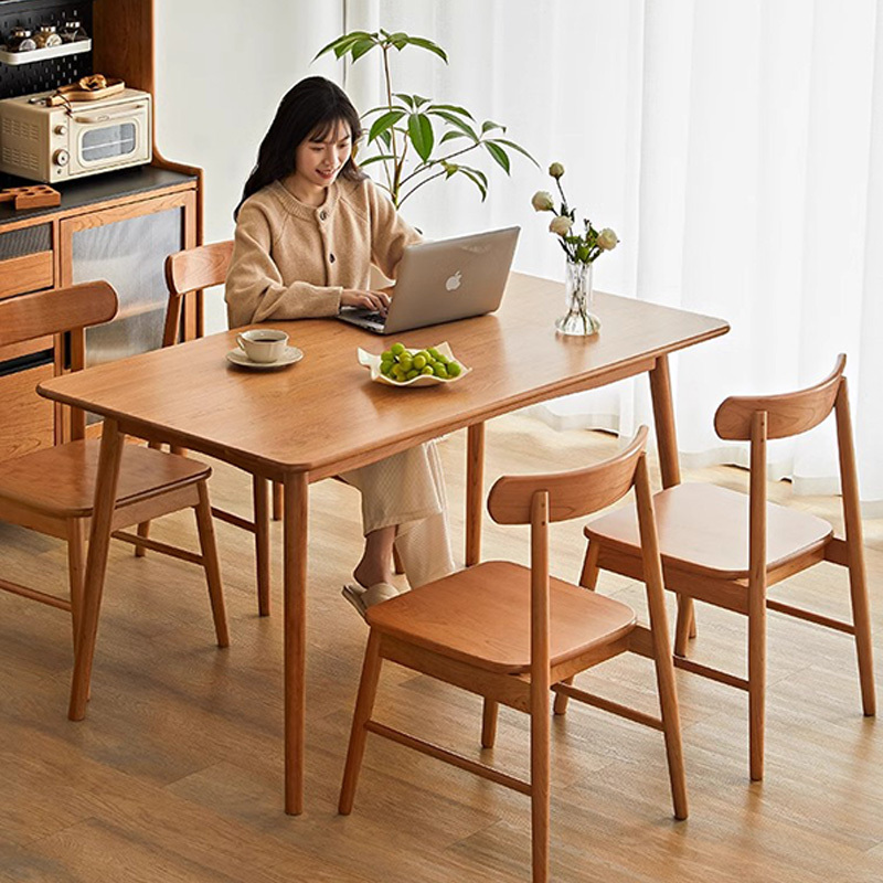 シンプルダイニングチェア