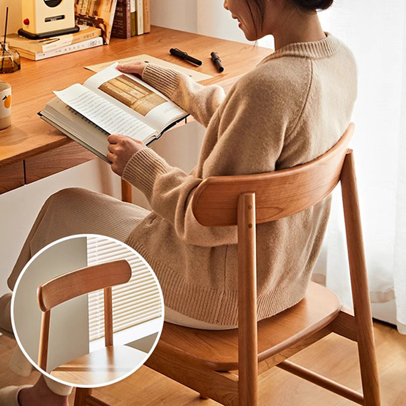 シンプルダイニングチェア