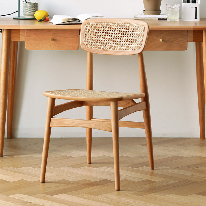 チェリー材 リラックスダイニングチェア | オイルワックス仕上げの