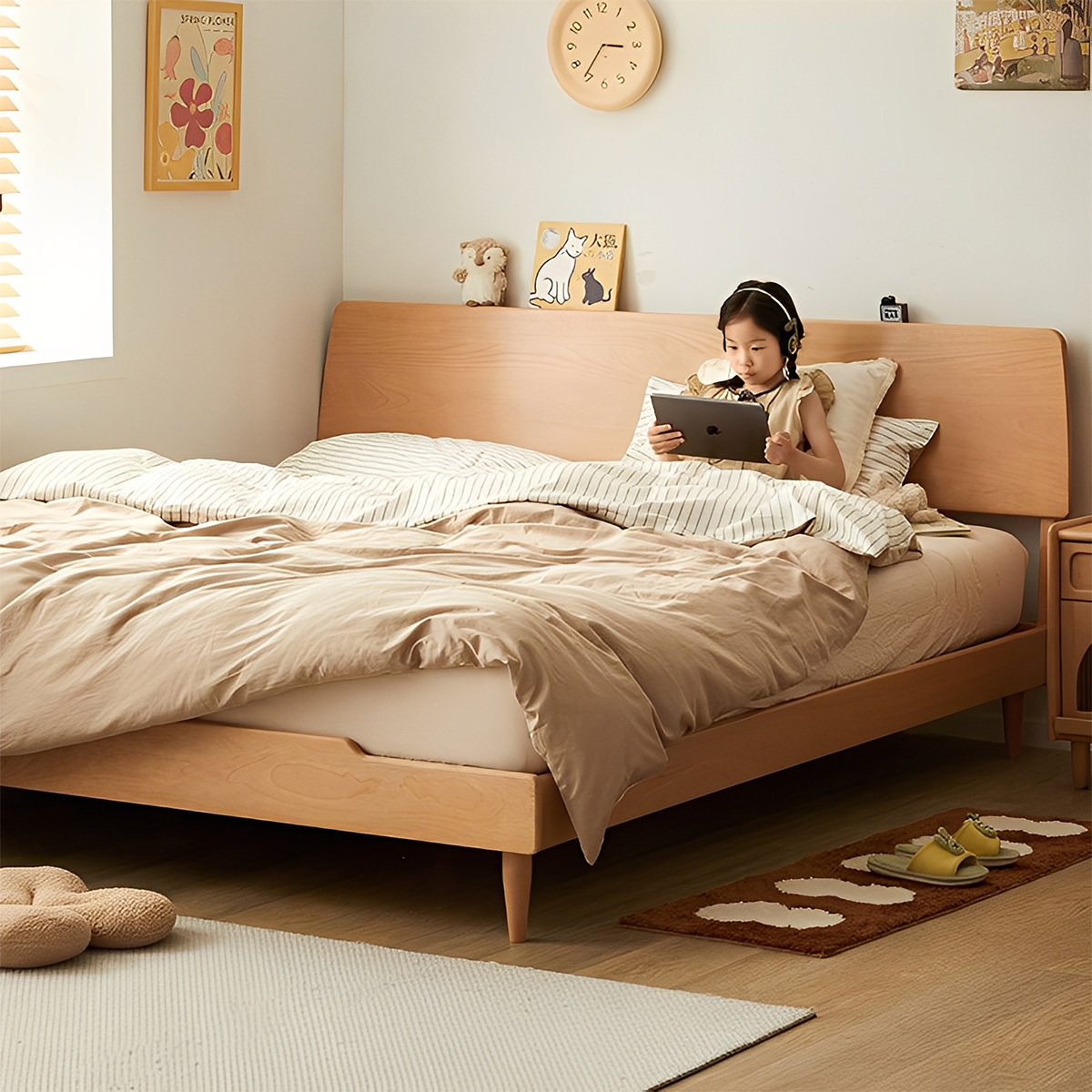 ブナ材 シンプルデザインナチュラルベッドフレーム