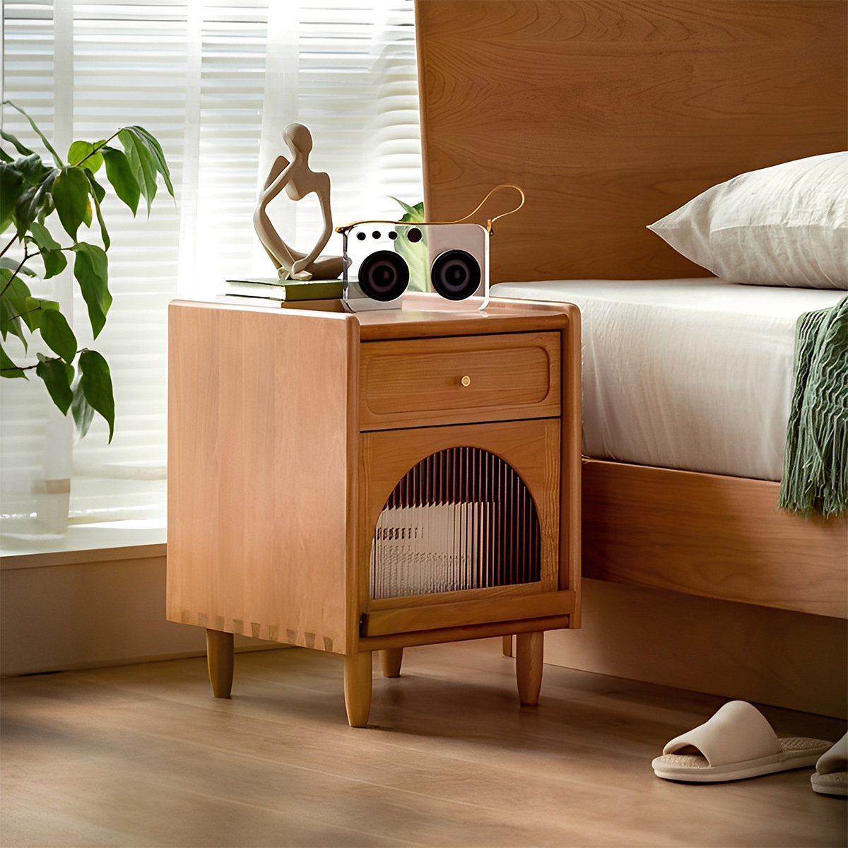 木製花柄キャビネット imgrc0080923102.jpg