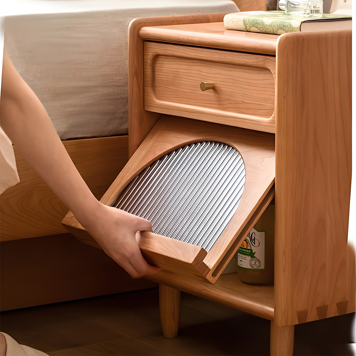 リブガラスチェリー材ベッドサイドキャビネット